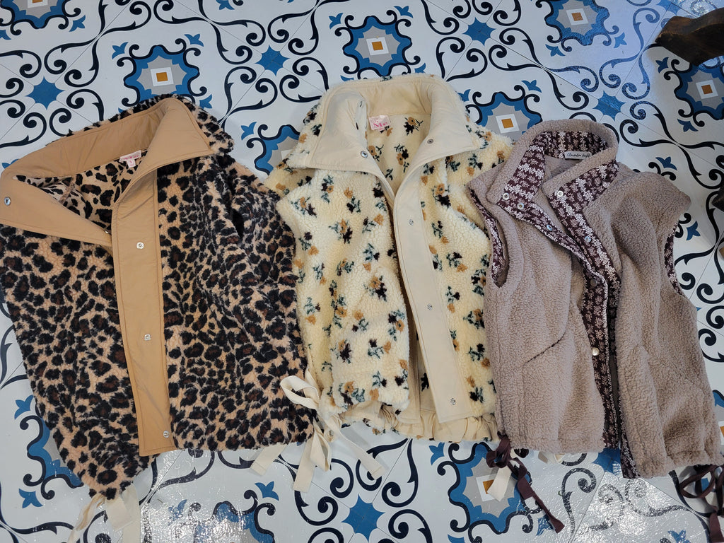 Leopard Sherpa Fleece Vest With Side Bow Detail